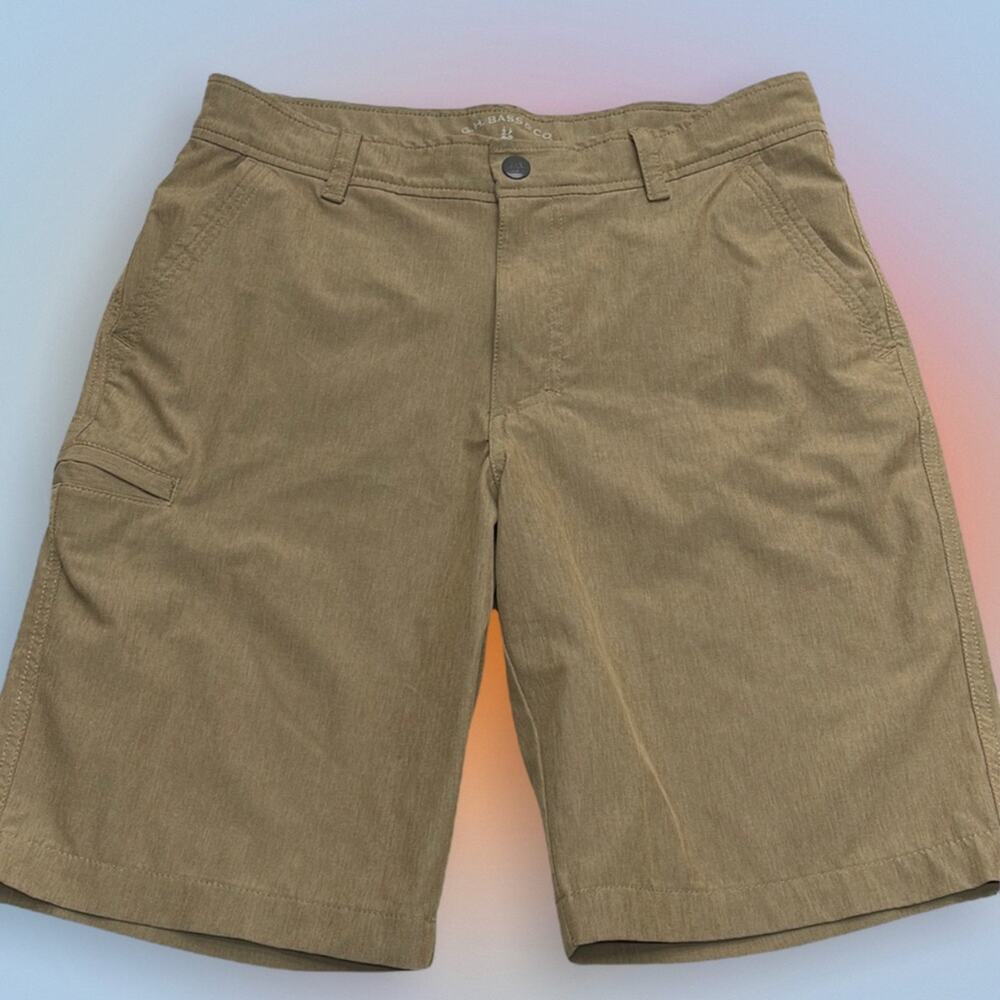 G.H. BASS Men’s 32 Tan Performance Shorts (stretch)